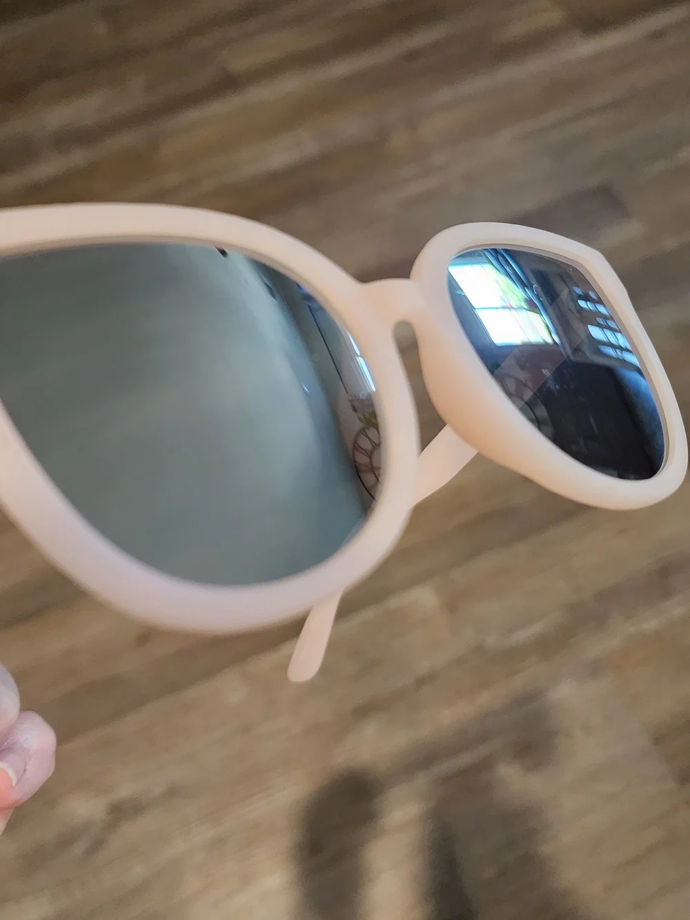 Quay Australia Blush Round Sunglasses